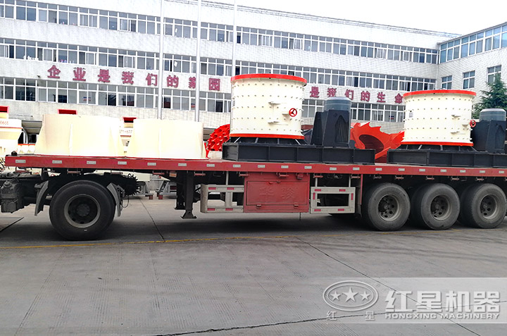 玻璃粉碎設備廠家發(fā)貨現(xiàn)場，快速投產(chǎn)用戶生產(chǎn)現(xiàn)場